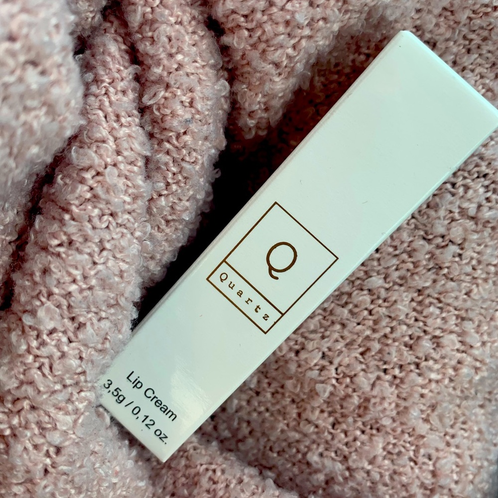Quartz Gem ( sample sale ) luxury, vegan and cruelty free peppermint lip cream!